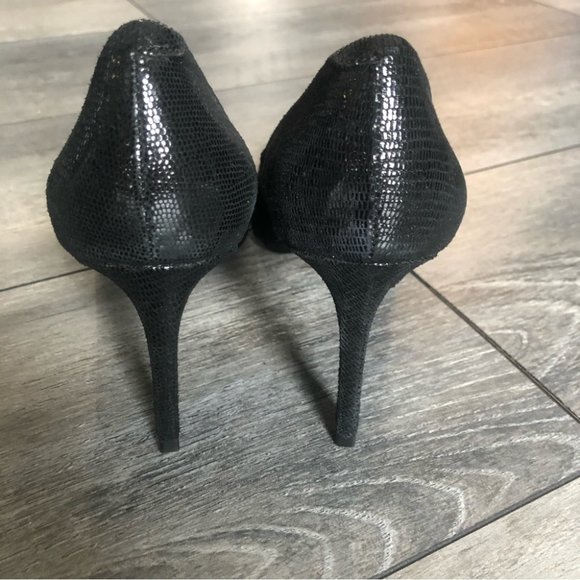 BRAND NEW real leather shiny heels - Picture 4 of 8